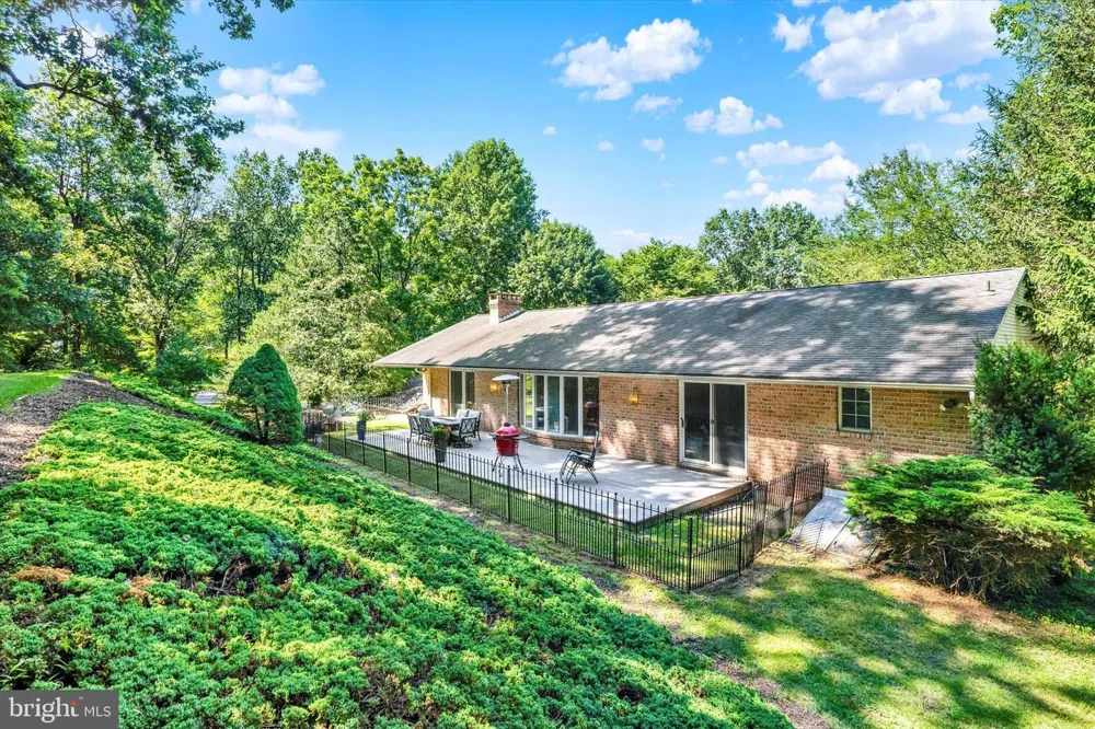 49 FAWN DRIVE Reading, PA 19607