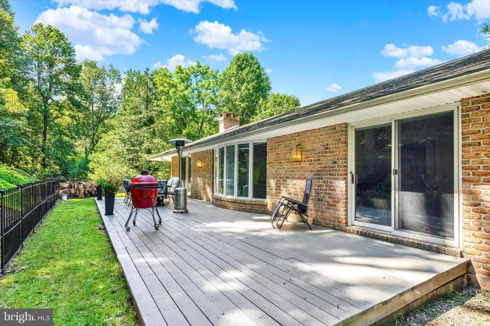 49 FAWN DRIVE Reading, PA 19607