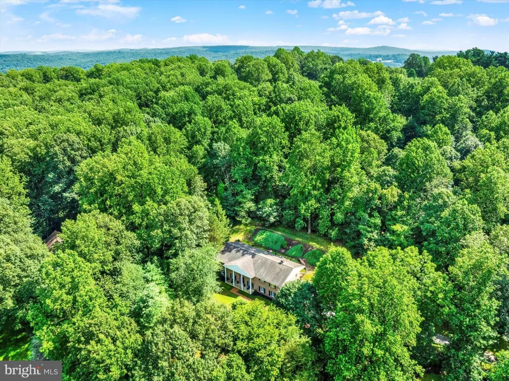 49 FAWN DRIVE Reading, PA 19607
