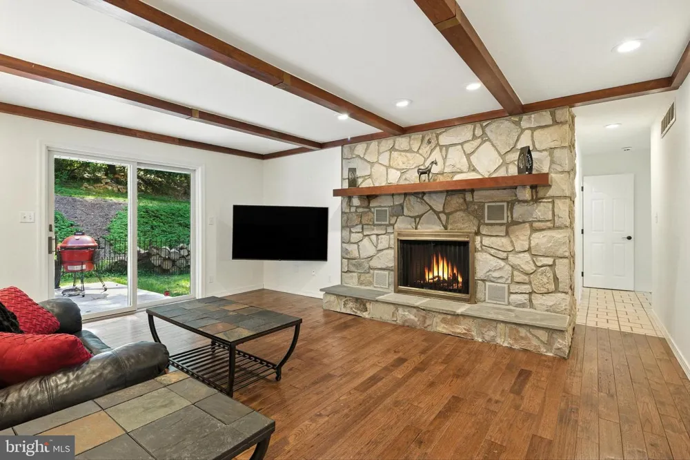 49 FAWN DRIVE Reading, PA 19607