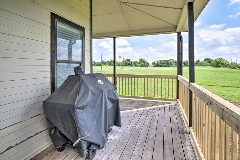 15805 Richards Drive Del Valle, TX 78617