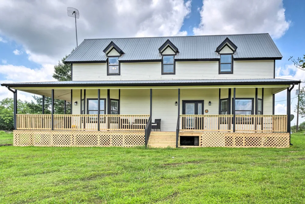 15805 Richards Drive Del Valle, TX 78617