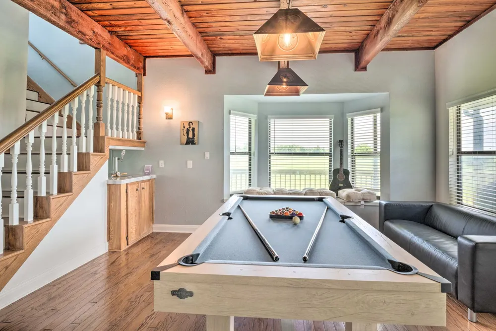 15805 Richards Drive Del Valle, TX 78617