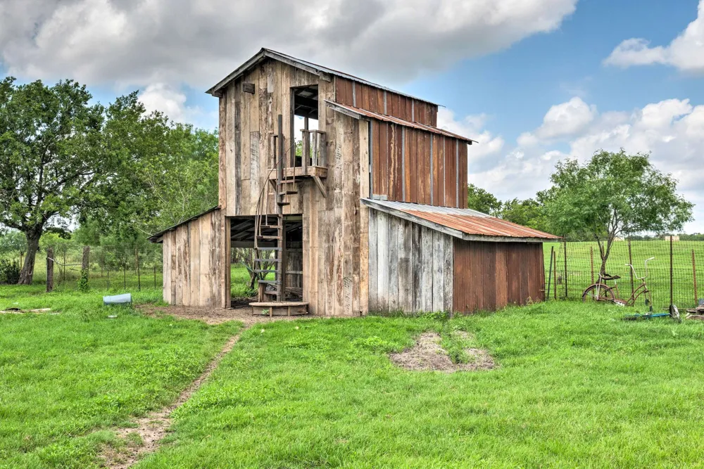 15805 Richards Drive Del Valle, TX 78617