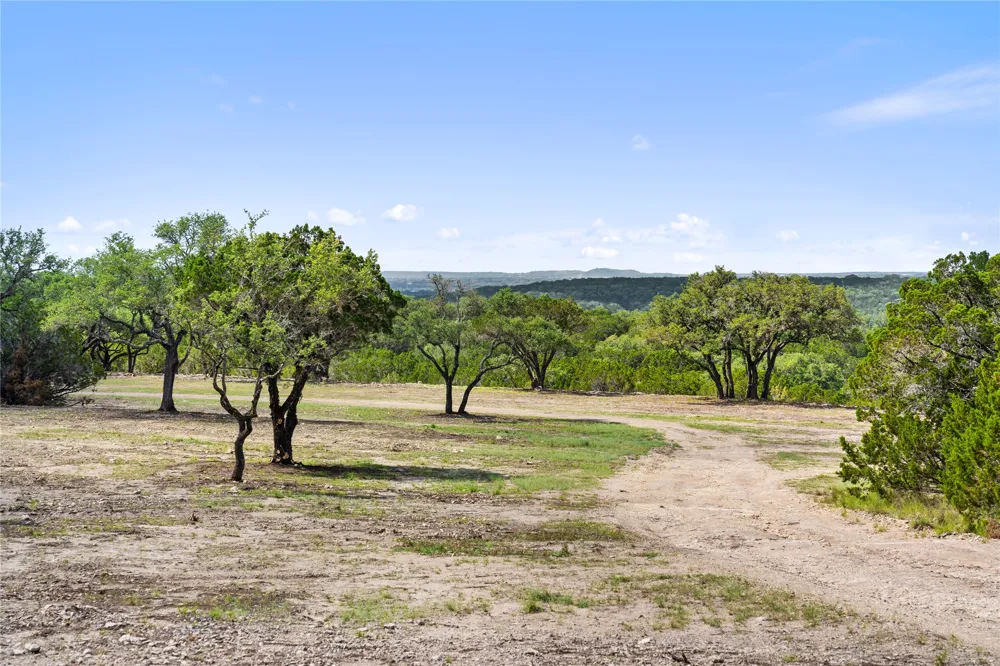 2263 CR 341 Marble Falls, TX 78654