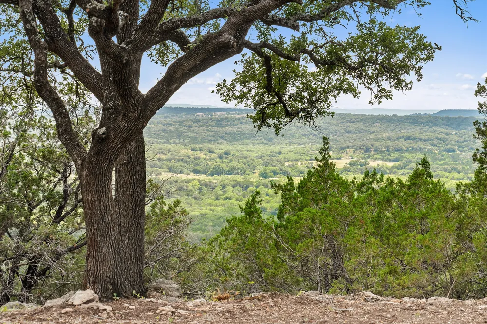 2263 CR 341 Marble Falls, TX 78654