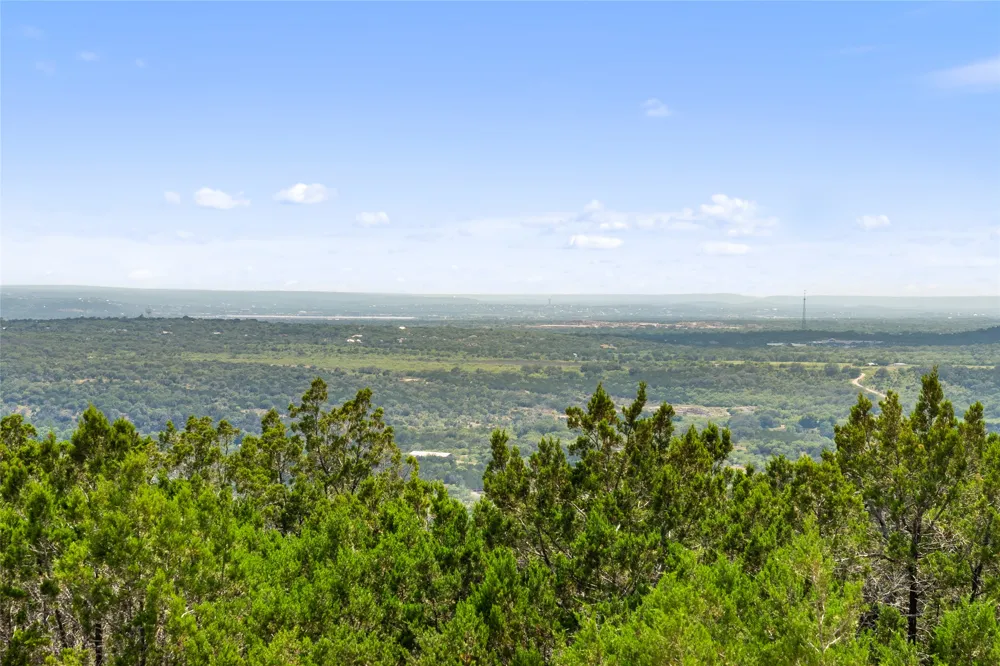 2263 CR 341 Marble Falls, TX 78654
