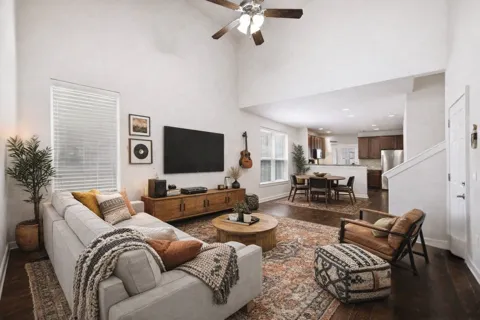 2101 Rivers Edge Way #32