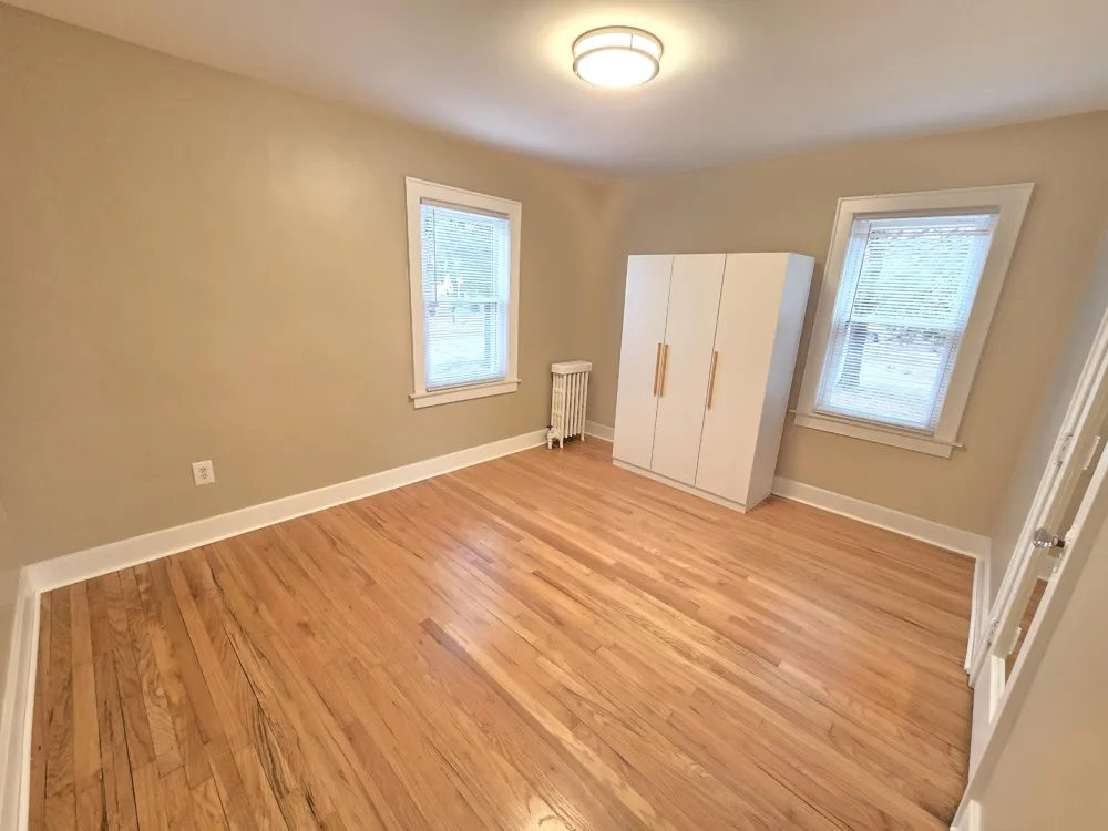 21671 Sunnyview Street Clinton, MI 48035