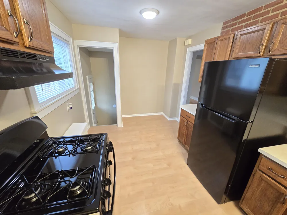 21671 Sunnyview Street Clinton, MI 48035