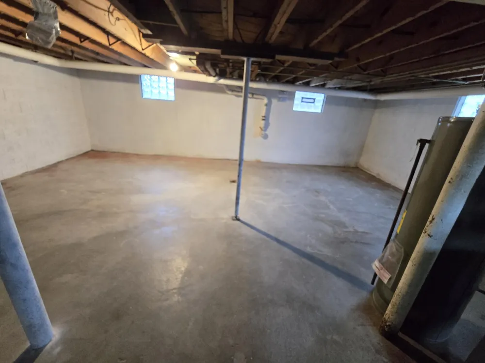 21671 Sunnyview Street Clinton, MI 48035