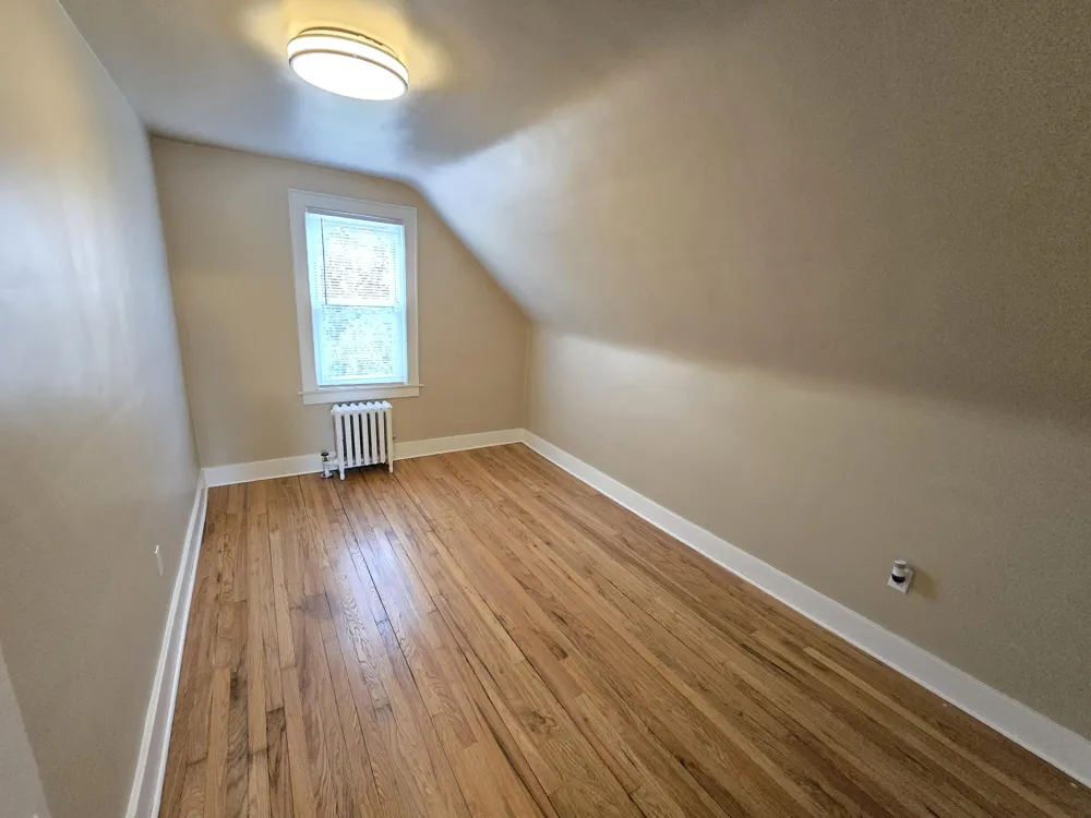 21671 Sunnyview Street Clinton, MI 48035
