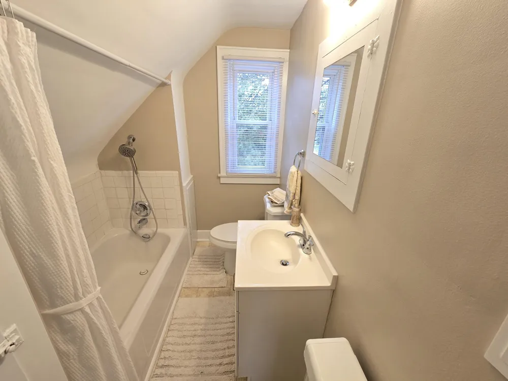 21671 Sunnyview Street Clinton, MI 48035