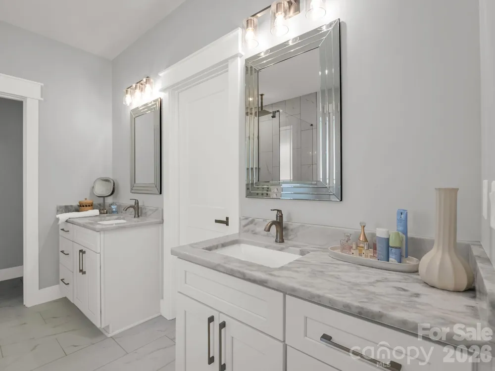 24 Chapel Hill Lane #40 Leicester, NC 28748