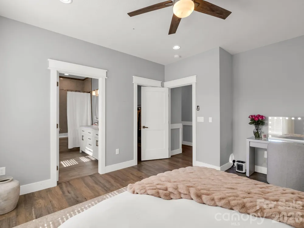 24 Chapel Hill Lane #40 Leicester, NC 28748