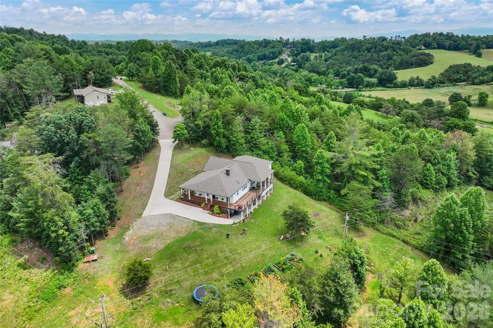24 Chapel Hill Lane #40 Leicester, NC 28748