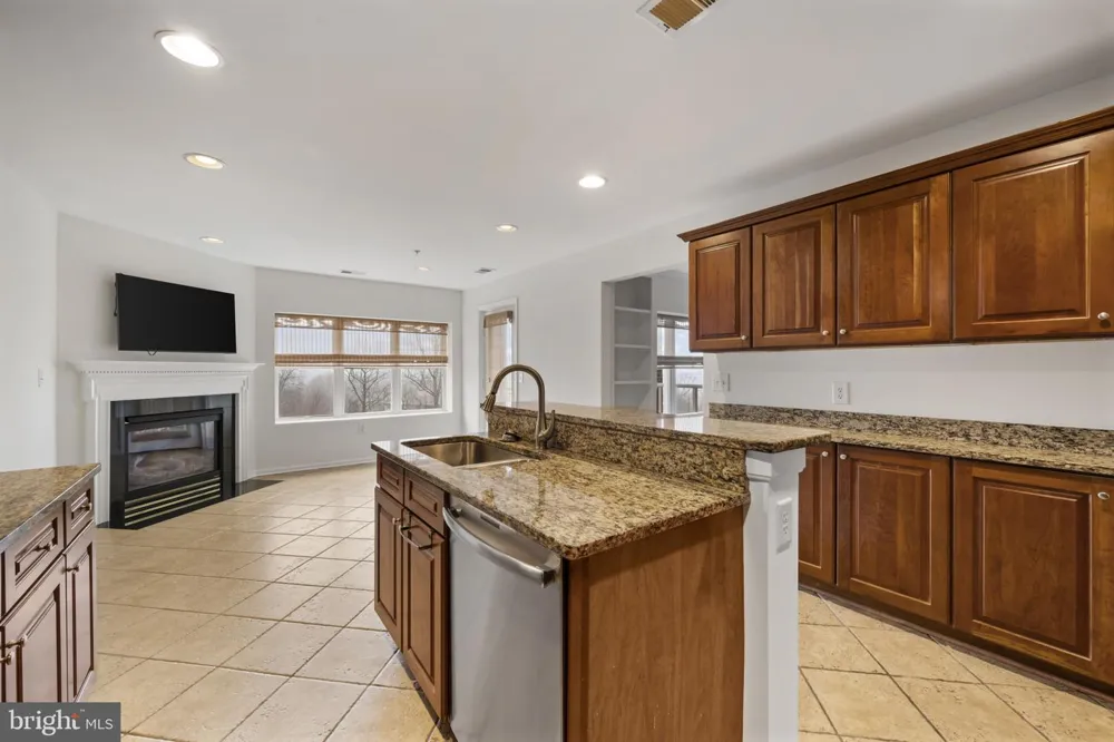 12246 ROUNDWOOD ROAD #707 Lutherville Timonium, MD 21093