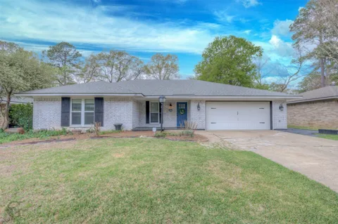 211 Chimney Lane