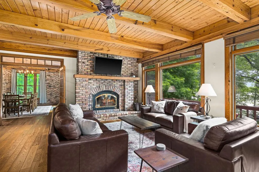 4822 E Tri Lakes Road Superior, WI 54880