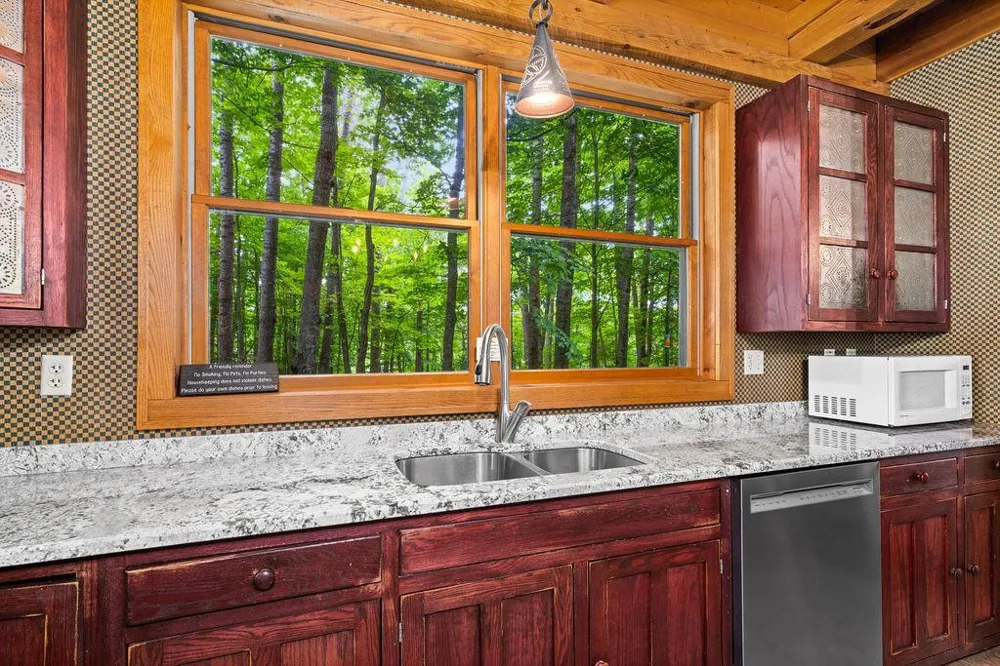 4822 E Tri Lakes Road Superior, WI 54880