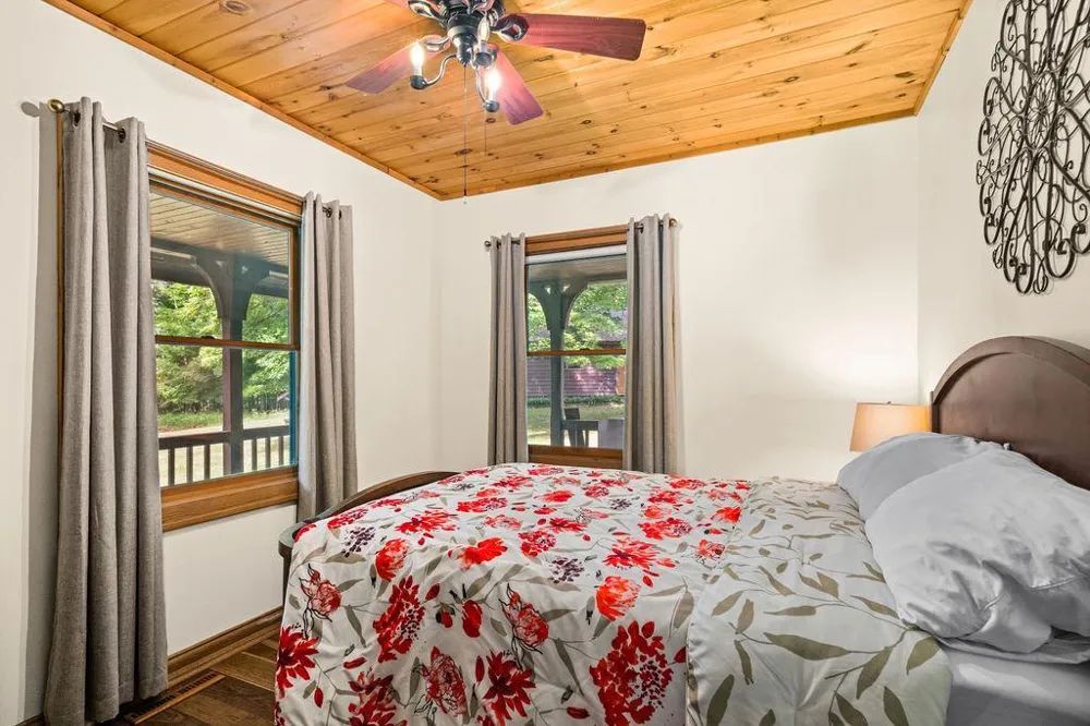 4822 E Tri Lakes Road Superior, WI 54880