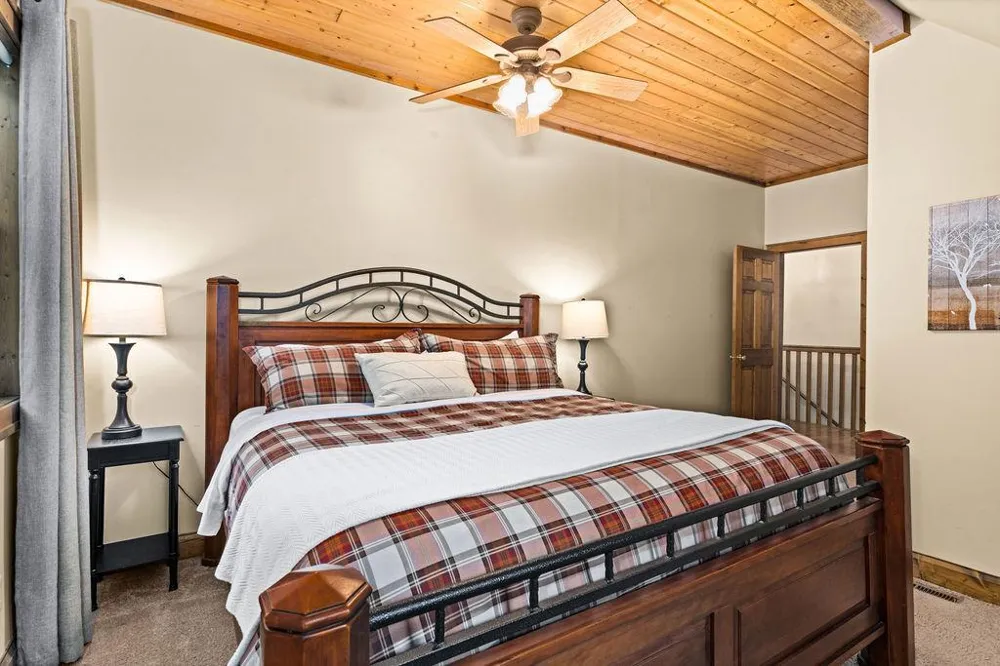 4822 E Tri Lakes Road Superior, WI 54880