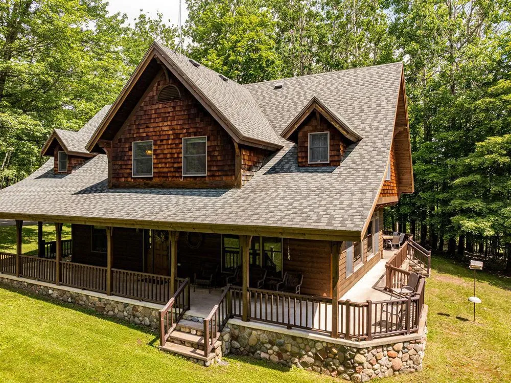 4822 E Tri Lakes Road Superior, WI 54880