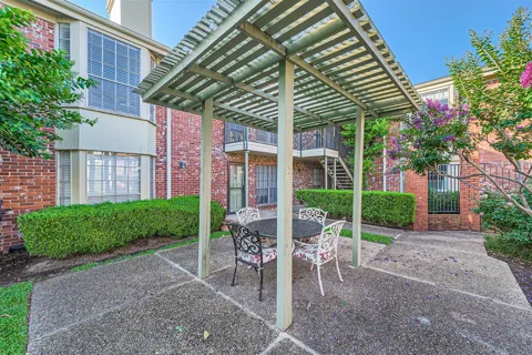 7920 Rockwood Lane #203