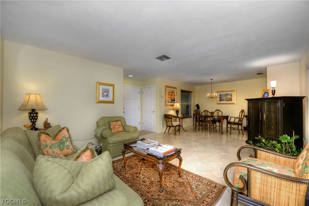 Eichen Circle E Fort Myers, FL 33919