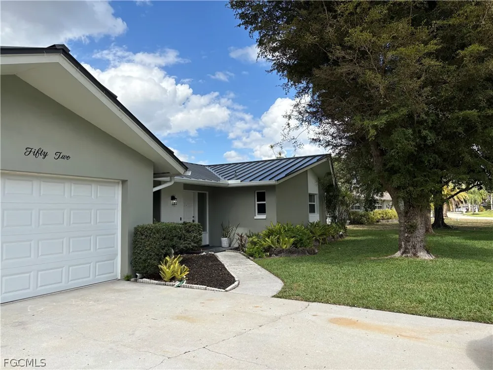 Eichen Circle E Fort Myers, FL 33919