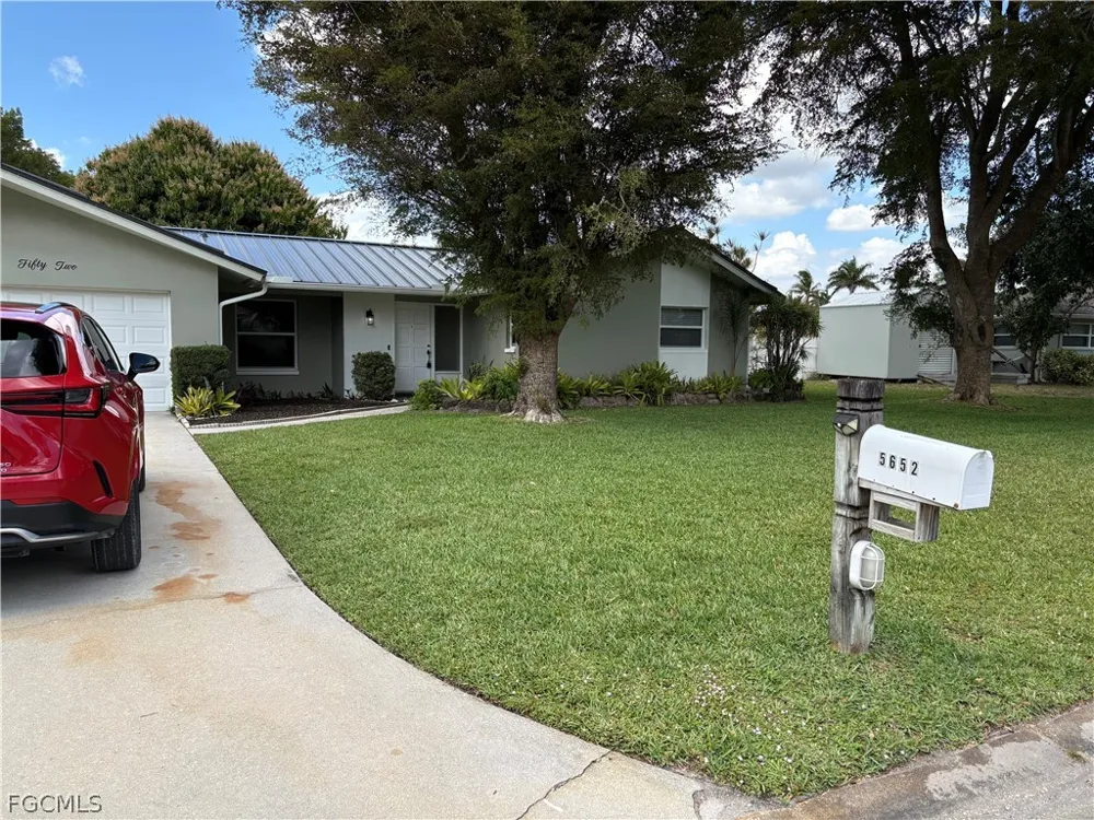 Eichen Circle E Fort Myers, FL 33919