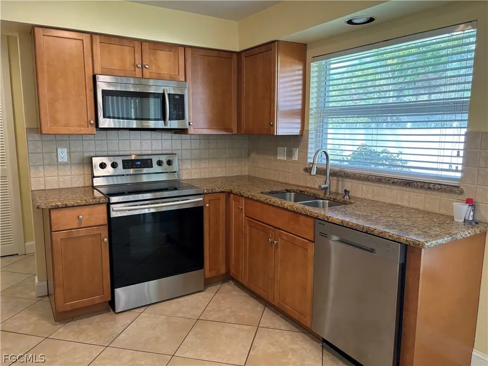 Eichen Circle E Fort Myers, FL 33919