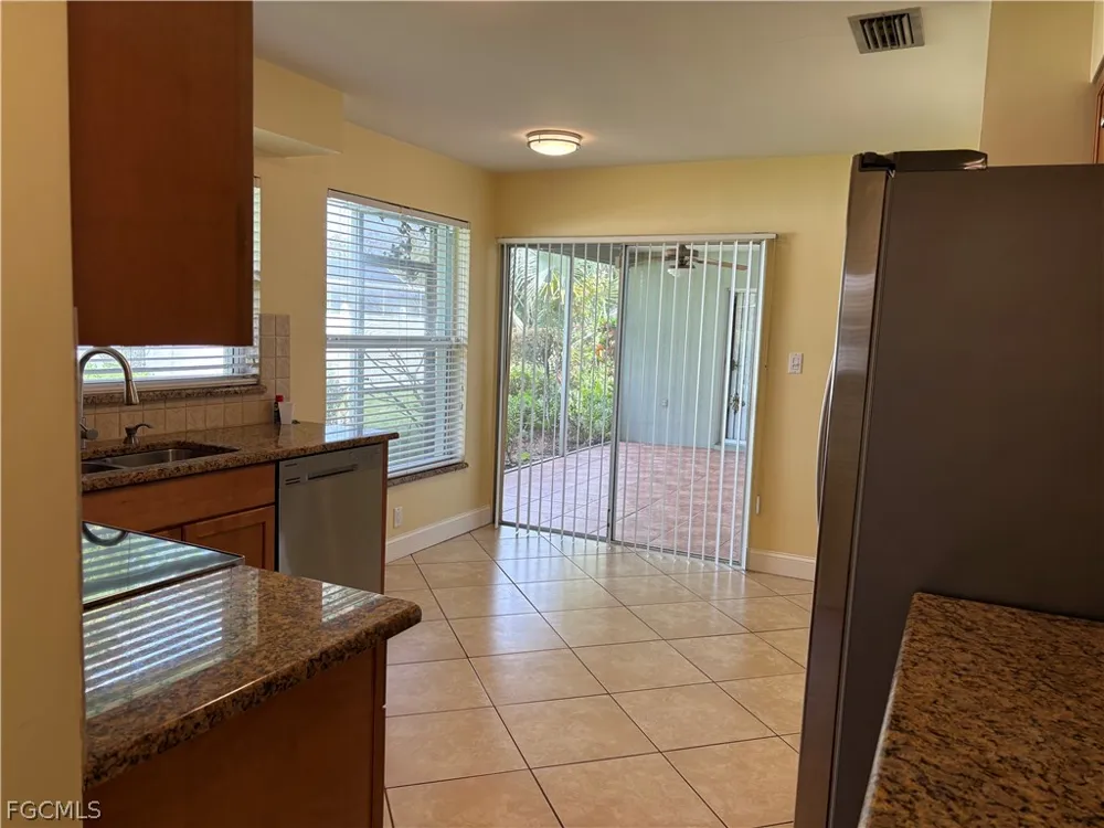 Eichen Circle E Fort Myers, FL 33919