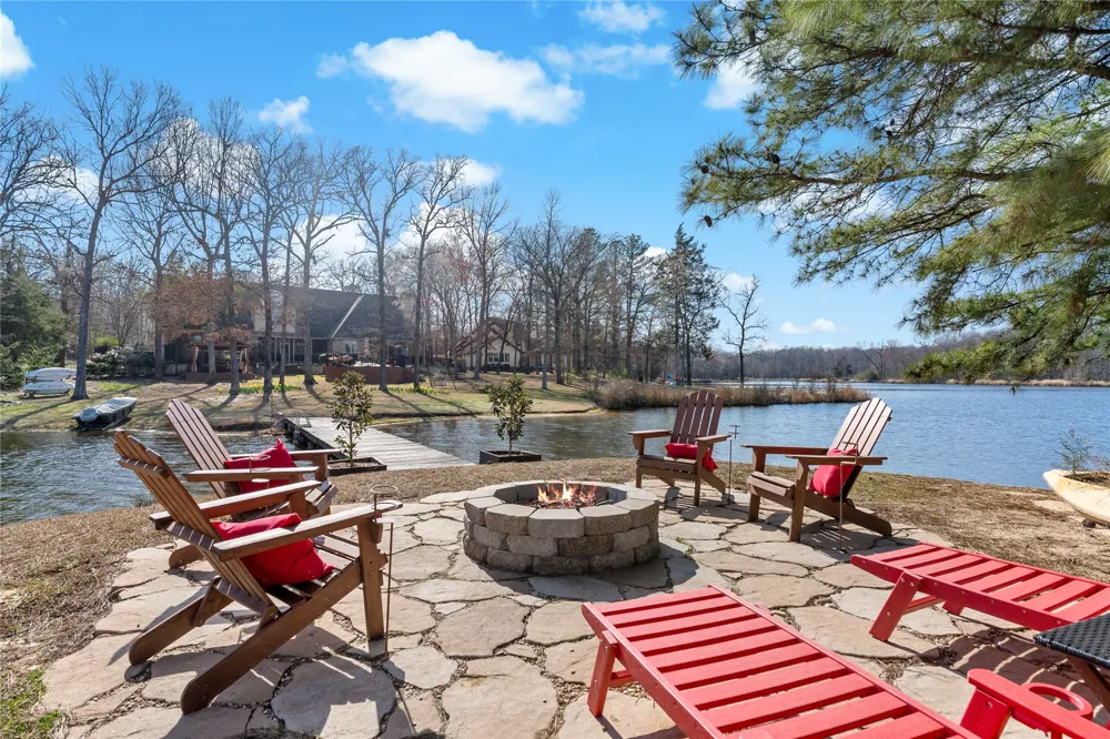 571 Hidden Lake Drive Powderly, TX 75473