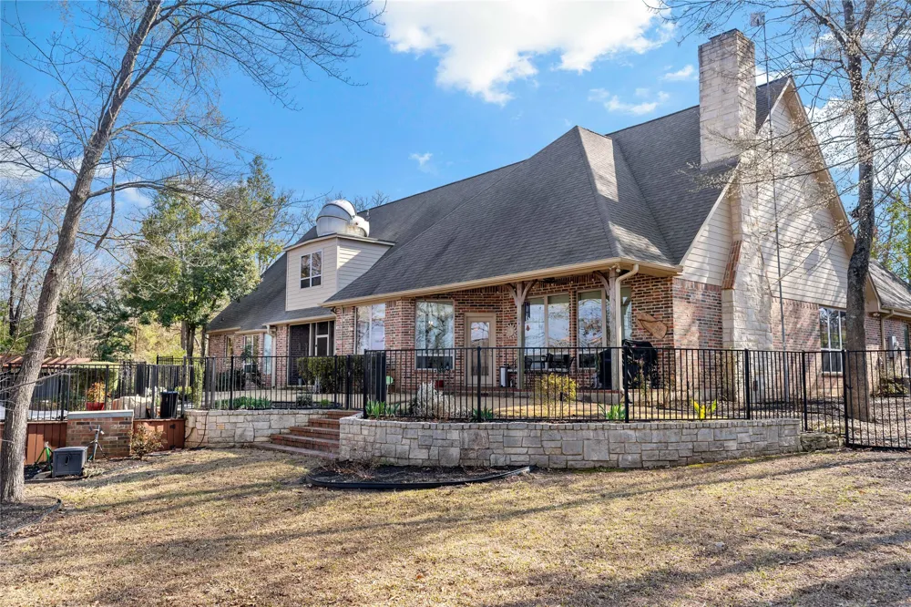 571 Hidden Lake Drive Powderly, TX 75473
