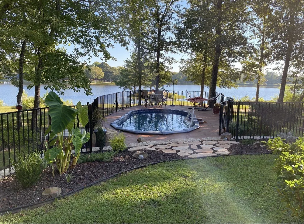 571 Hidden Lake Drive Powderly, TX 75473