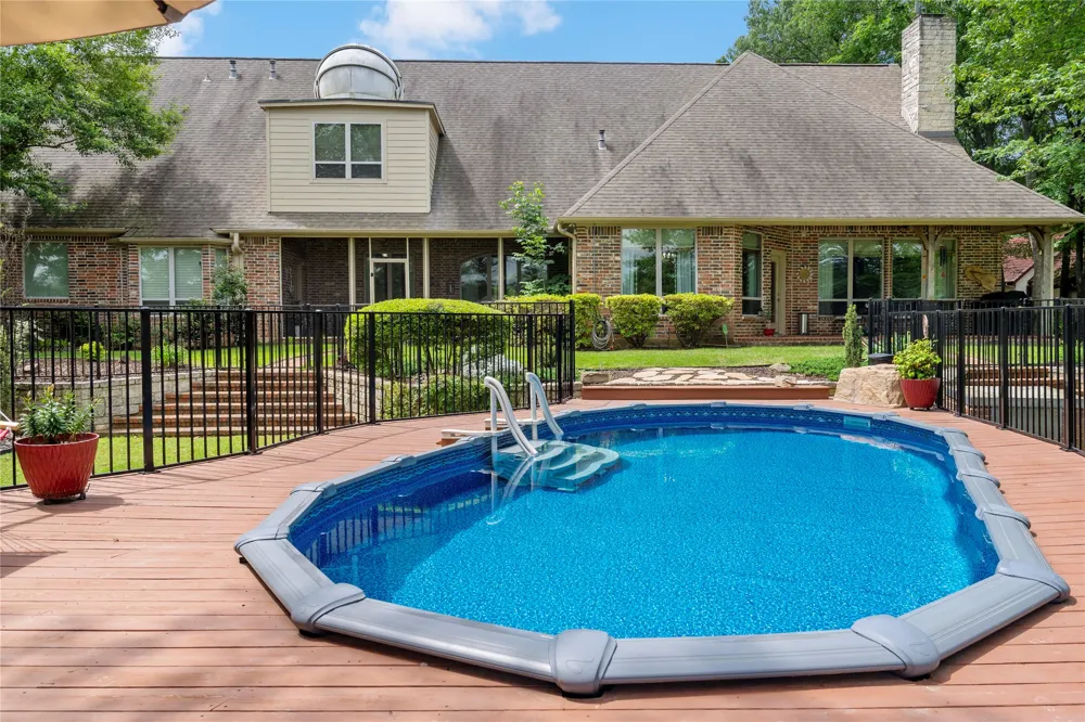571 Hidden Lake Drive Powderly, TX 75473