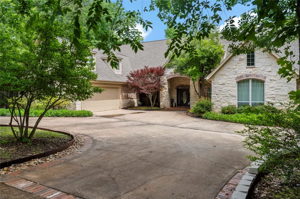571 Hidden Lake Drive Powderly, TX 75473