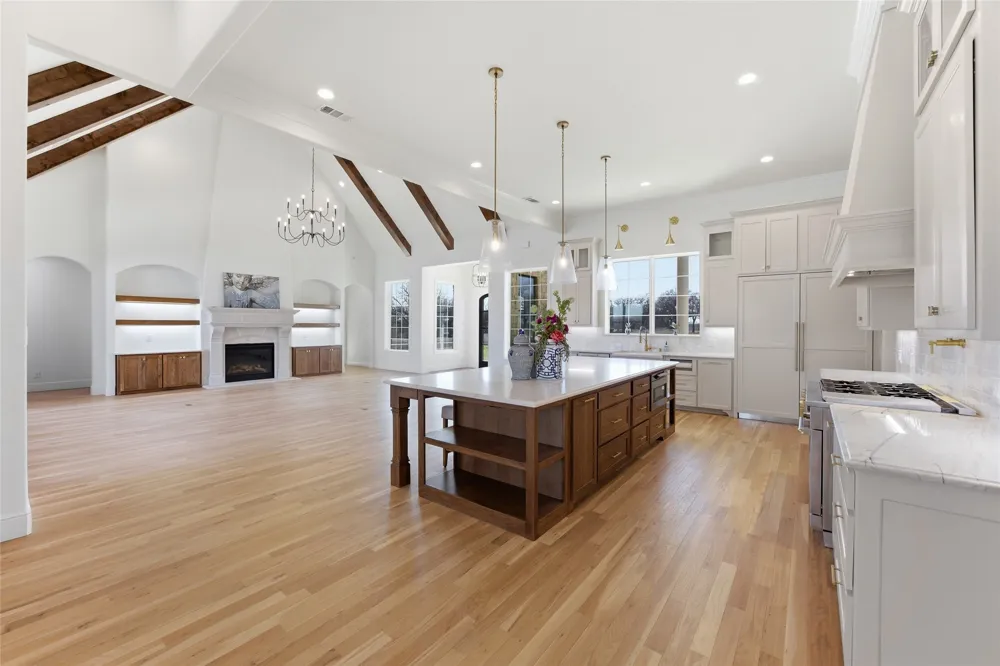 623 Lake Valley Road Sunset, TX 76270