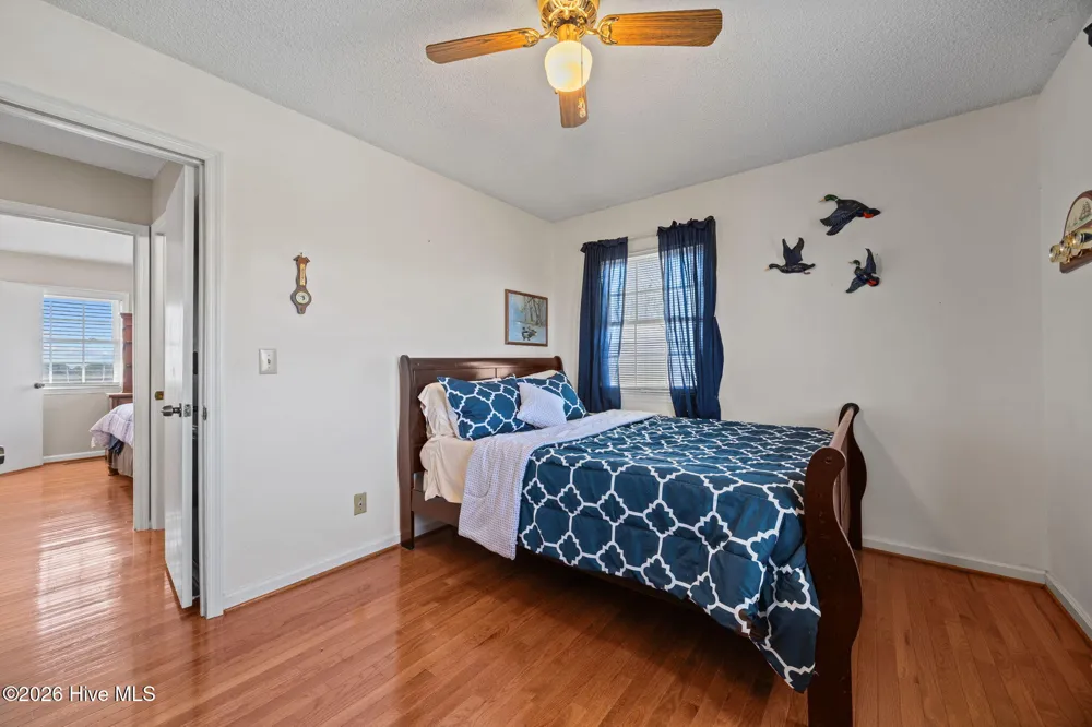 2575 White Plains Road Engelhard, NC 27824