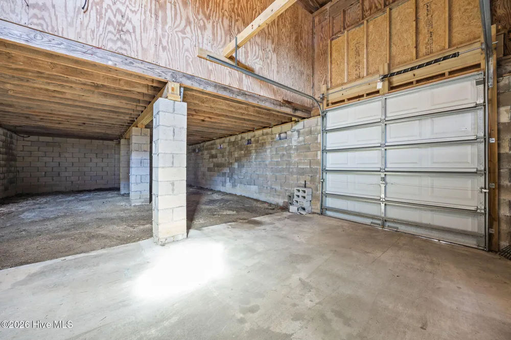 2575 White Plains Road Engelhard, NC 27824