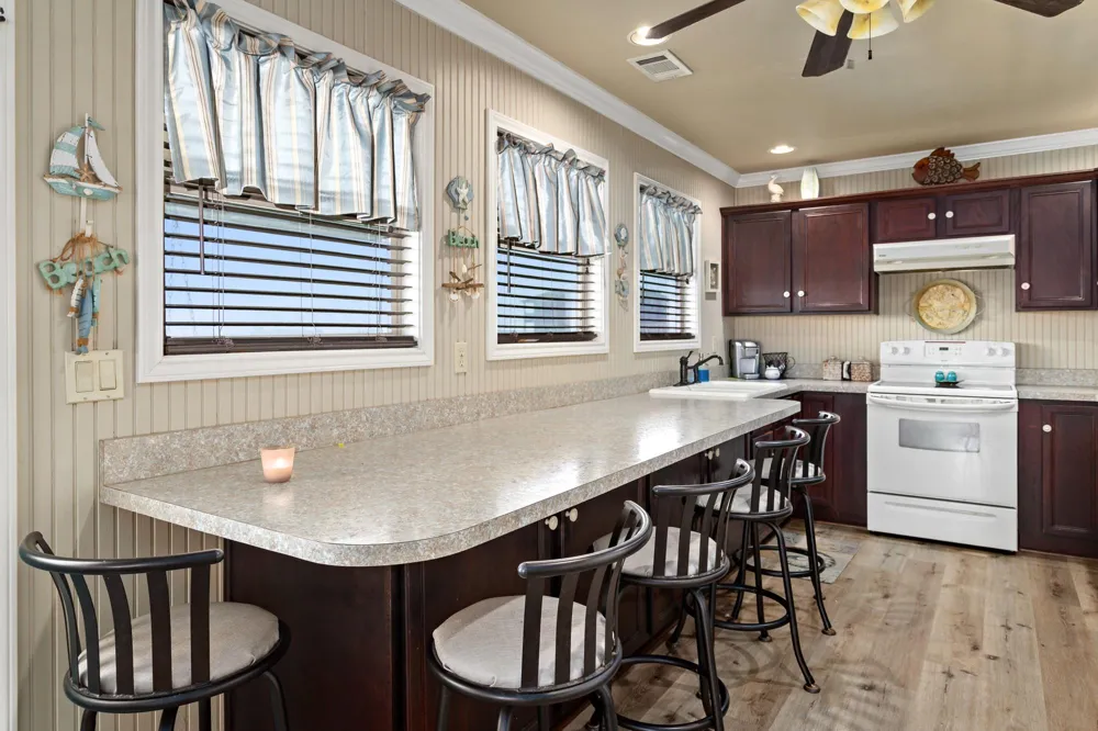 1515 Galveston Avenue Port Bolivar, TX 77650
