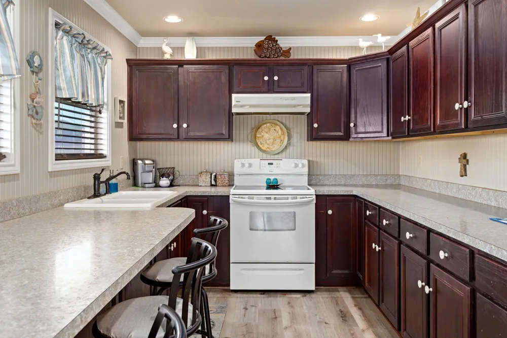 1515 Galveston Avenue Port Bolivar, TX 77650
