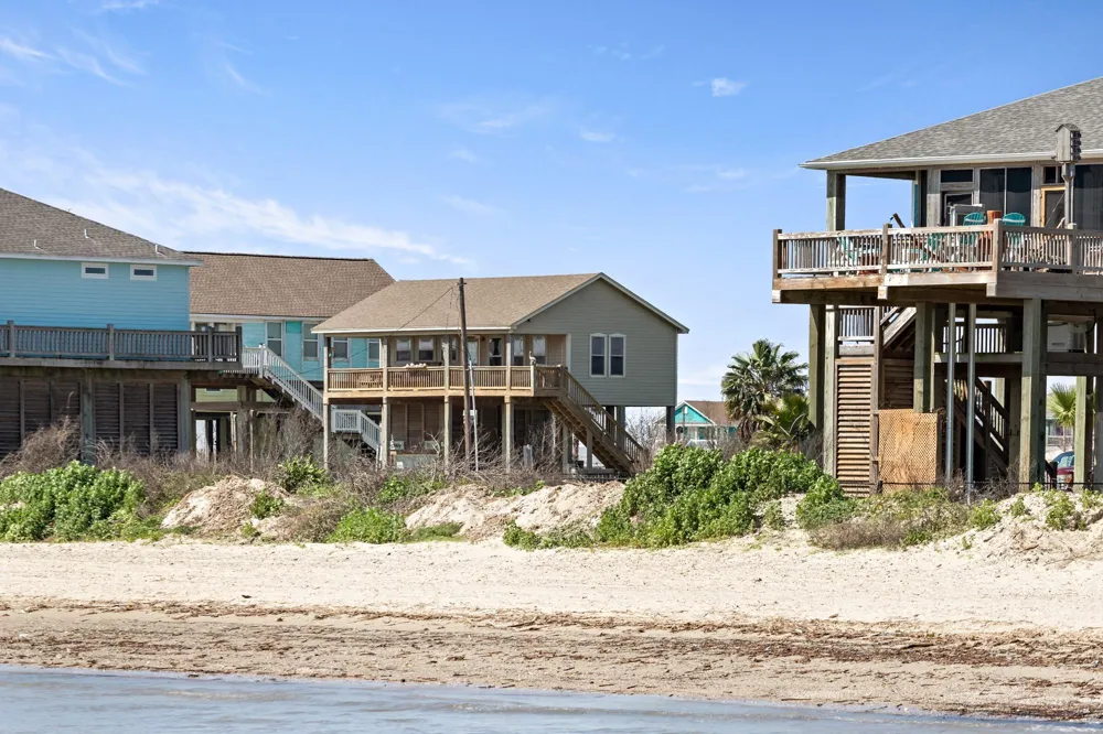 1515 Galveston Avenue Port Bolivar, TX 77650