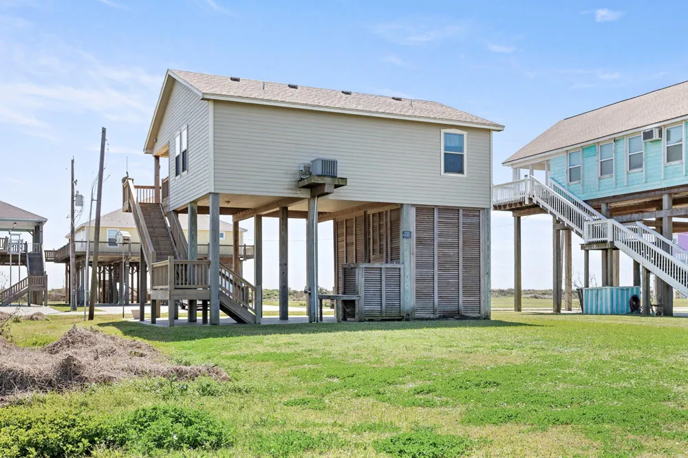 1515 Galveston Avenue Port Bolivar, TX 77650