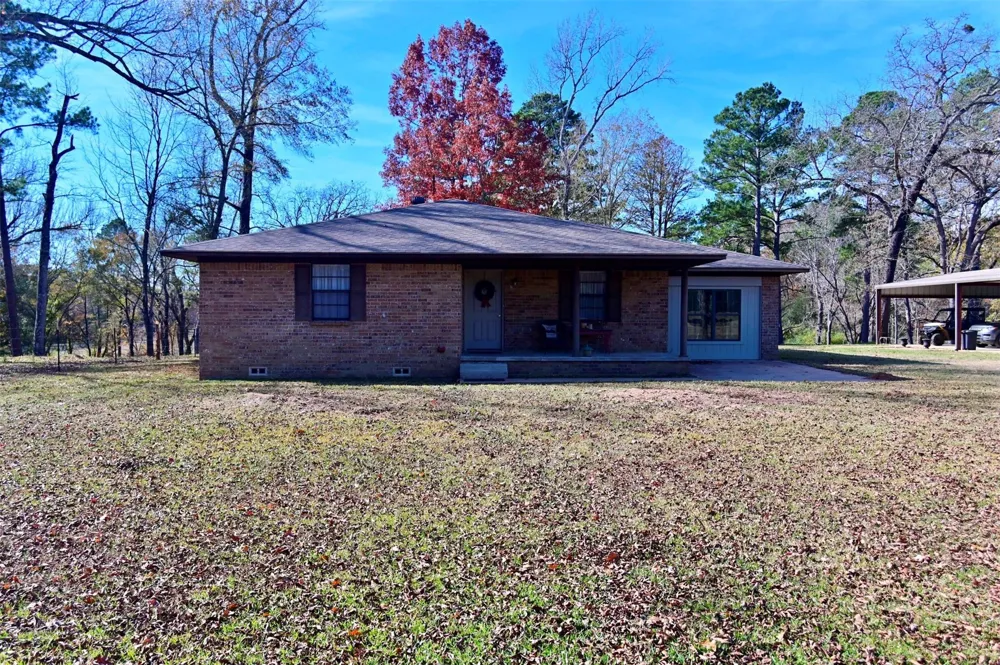 5730 E Fm 323 Palestine, TX 75801