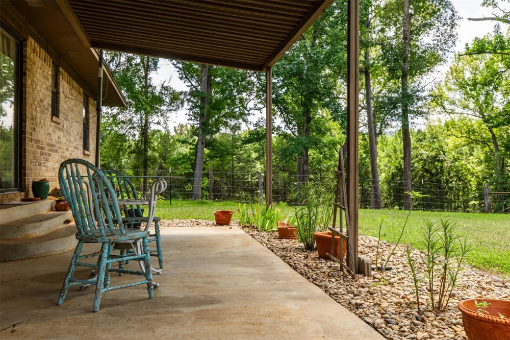 5730 E Fm 323 Palestine, TX 75801