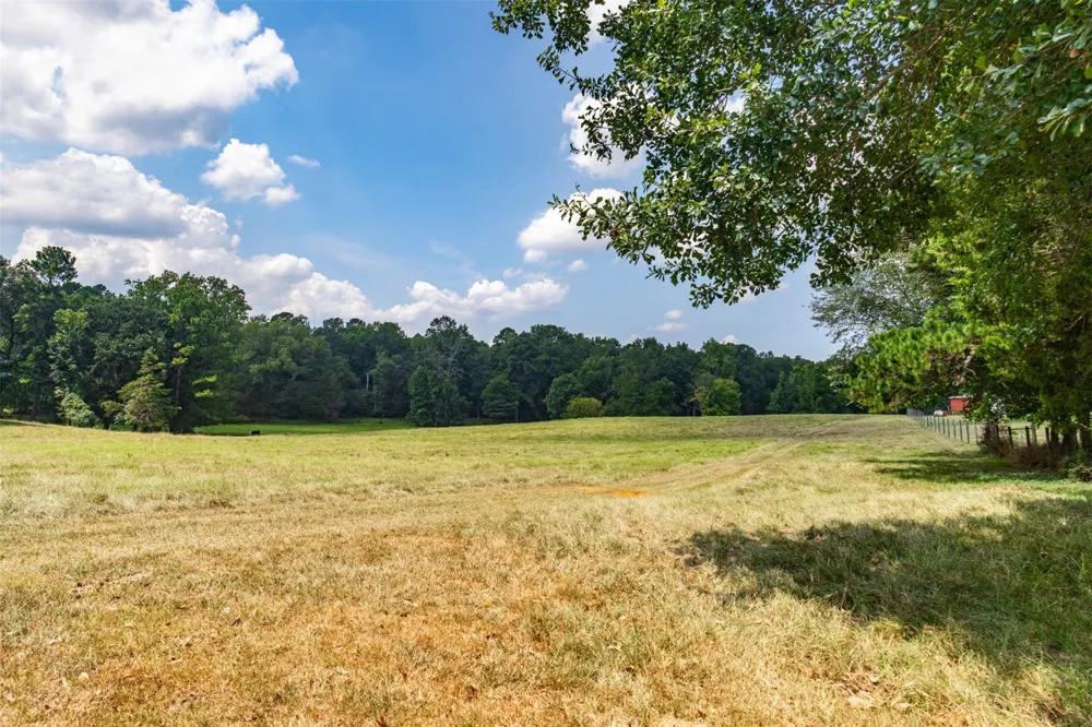 5730 E Fm 323 Palestine, TX 75801