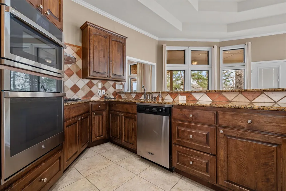 341 Lakeview Drive Grapeland, TX 75844