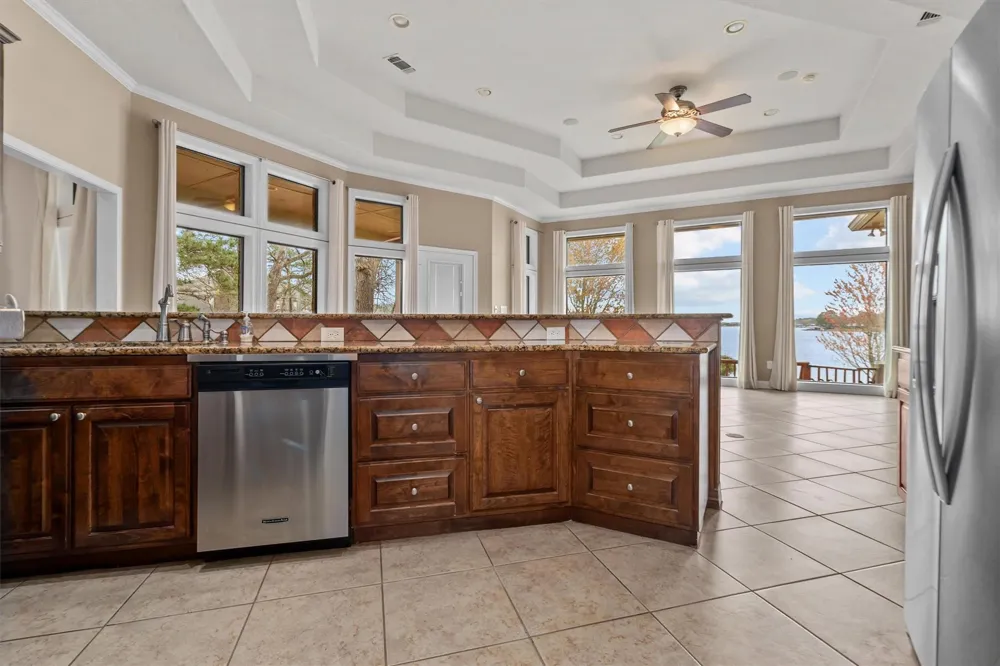 341 Lakeview Drive Grapeland, TX 75844